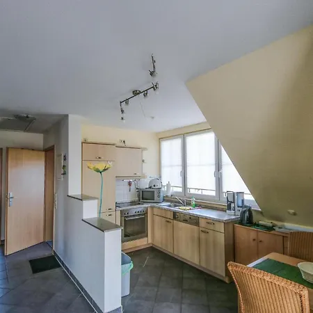 1 Bedroom Beautiful In 아파트 *